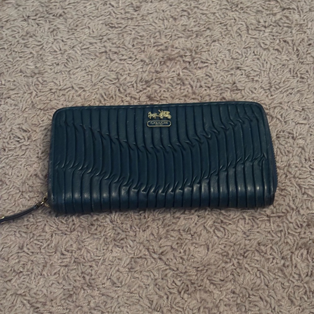 Coach Madison Gathered Leather Accordion Zipper Teal wallet